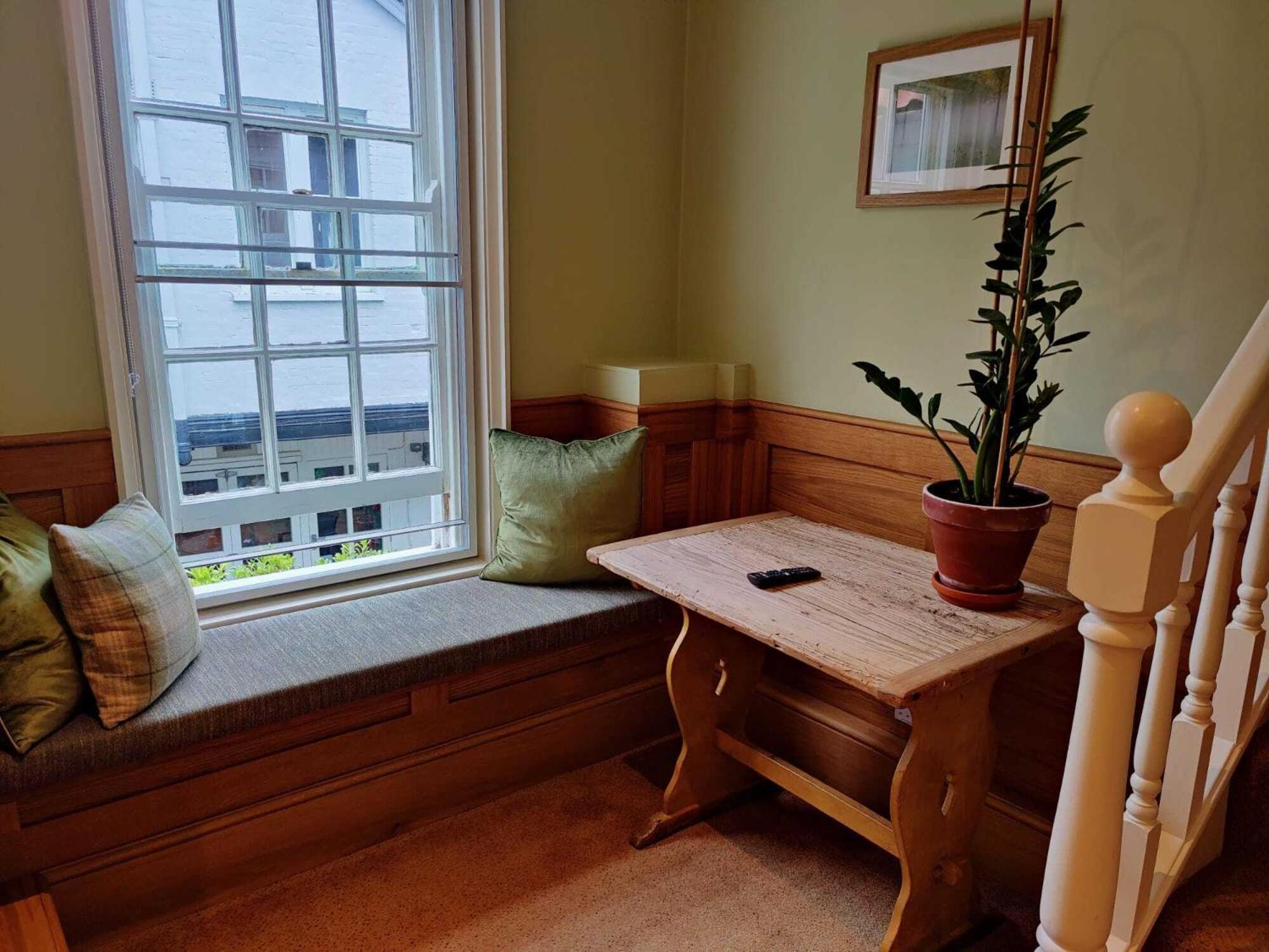 The Crown Hotel Framlingham Bilik gambar